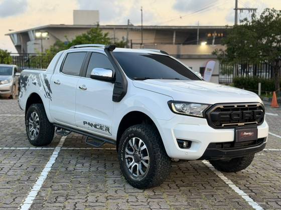 FORD RANGER 3.2 LIMITED 4X4 CD 20V DIESEL 4P AUTOMÁTICO FORD RANGER 3.2 LIMITED 4X4 CD 20V DIESEL 4P AUTOMÁTICO
